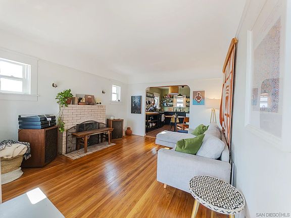 3rd image of 4628 Wightman St