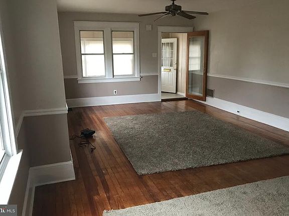 4th image of 203 Mary St