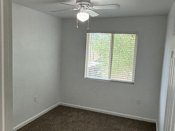 4th image of 1525 E Sunnyside Dr APT A