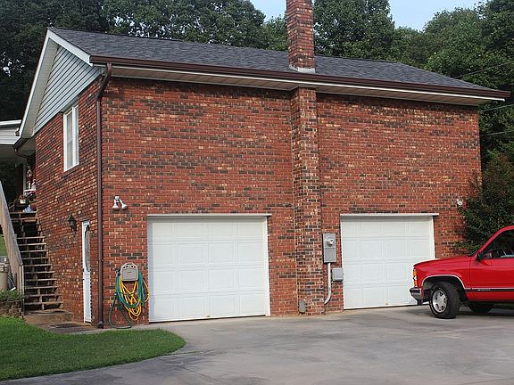 4th image of 157 Beaumont Balsam St