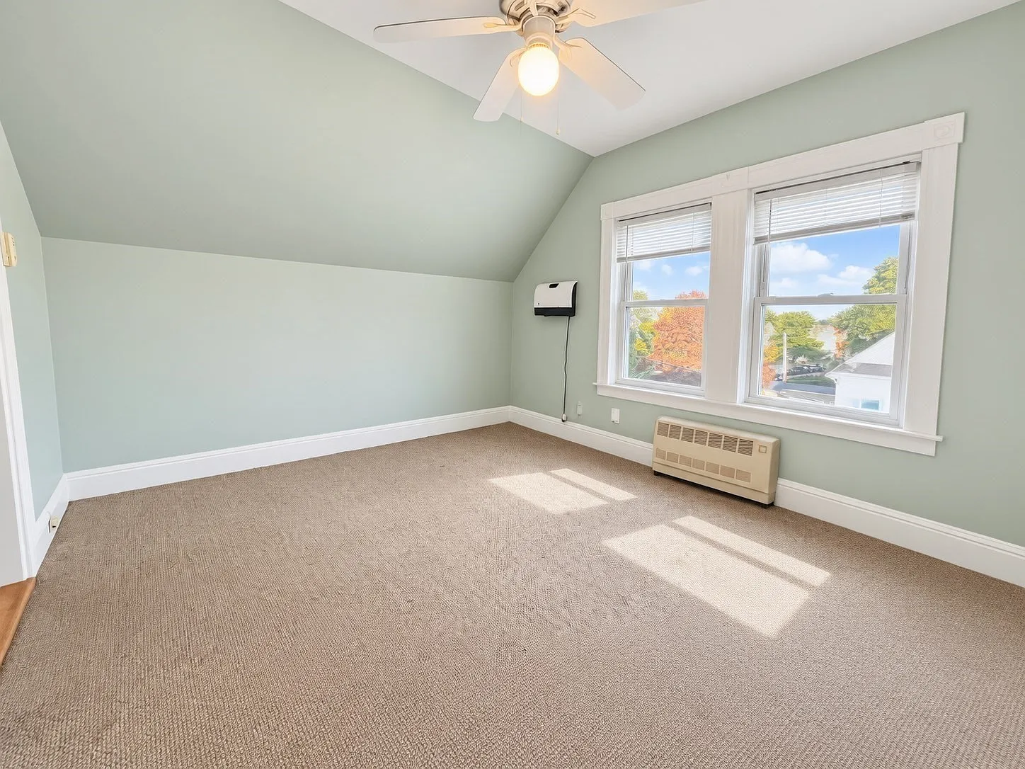 1 bed, 1.0 bath, 800 sqft, $2,000 — Photo 2