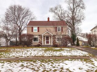 114 Thistledown Dr, Rochester, NY 14617