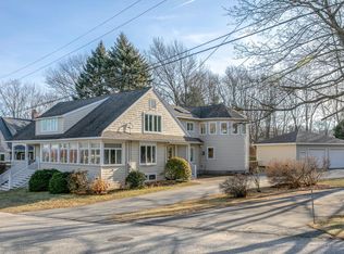 8 Stonybrook Rd, Cape Elizabeth, ME 04107