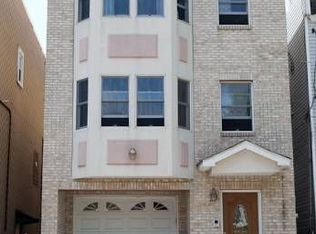 117 Lake St #1, Jersey City, NJ 07306