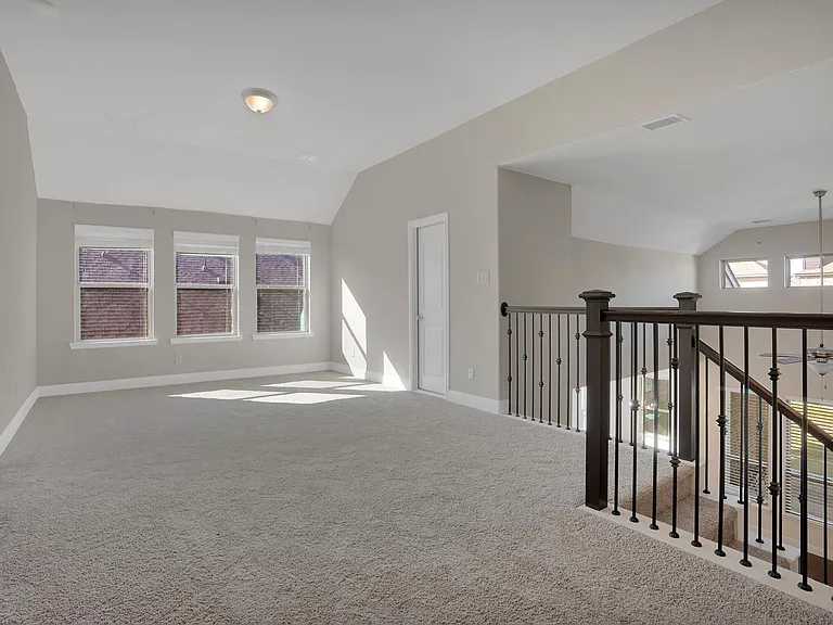 821 Field Xing — Photo 18