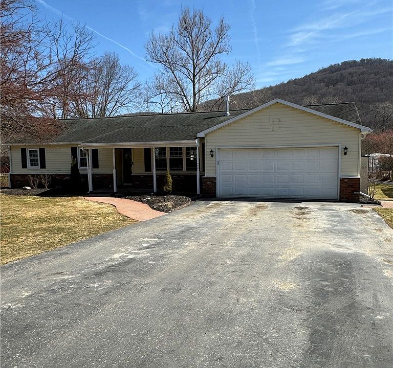 1st image of 7 Neil Dr