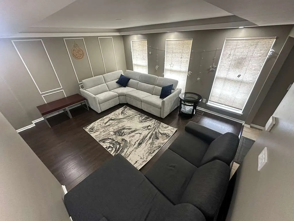 3 bed, 2.5 bath, 1750 sqft, $3,200 — Photo 4