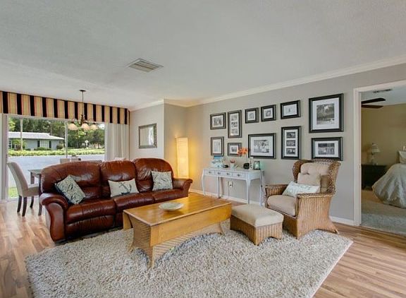 5th image of 2609 Pinewood Dr
