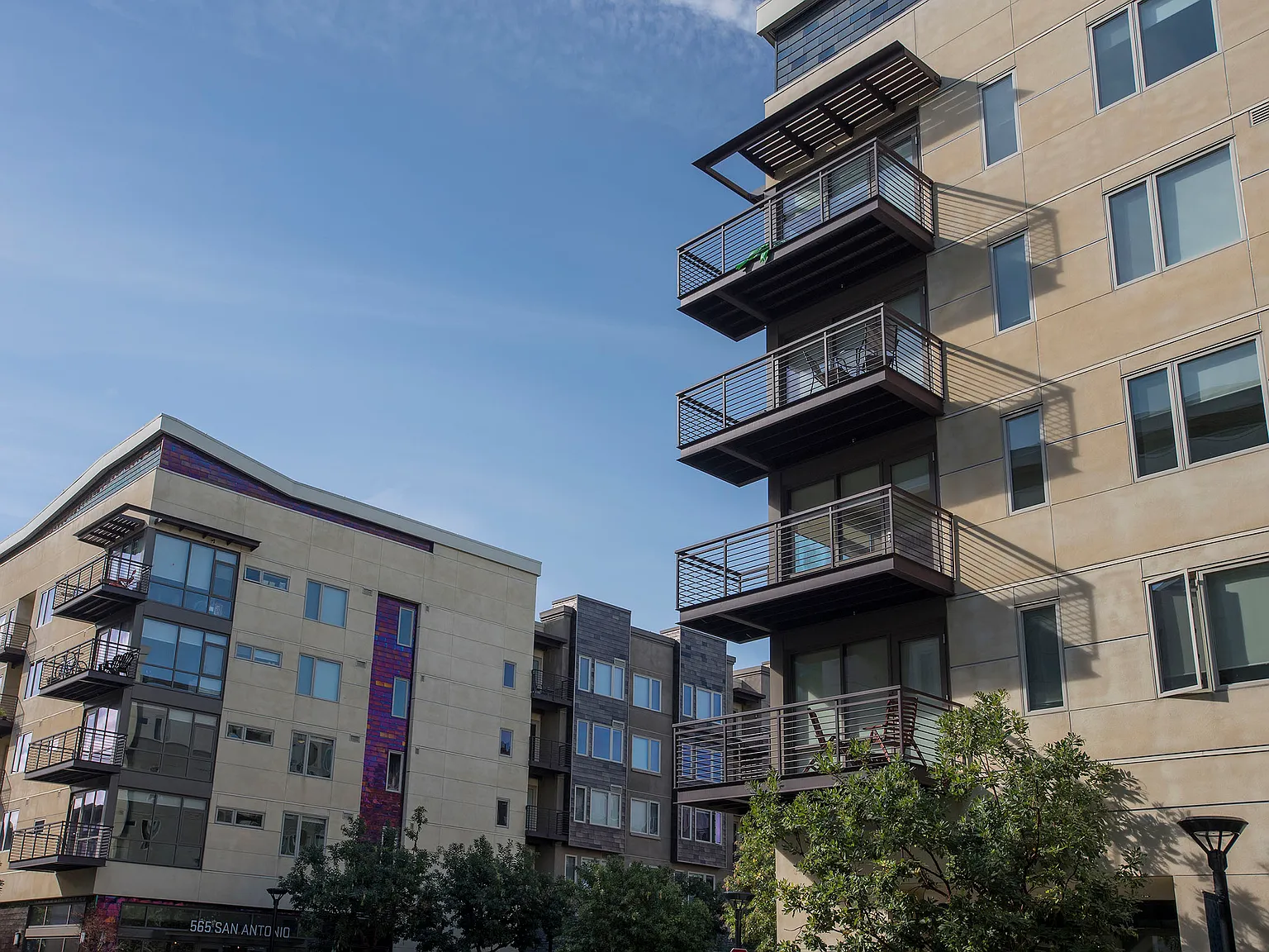 The Village Residences — Photo 2