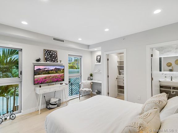2nd image of 624 W Michigan Ave #7