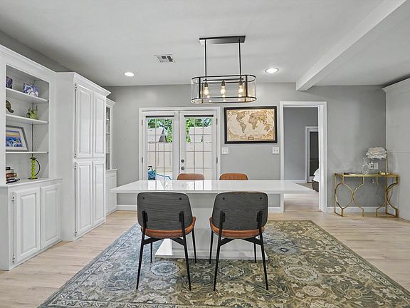 5th image of 3002 S Boston Ct