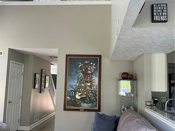3rd image of 8285 Robinwood Ter