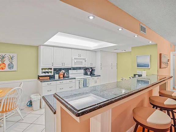 3rd image of 750 Egret Cir APT 6303
