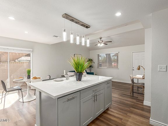 5th image of 1171 E VAUGHN Street #A