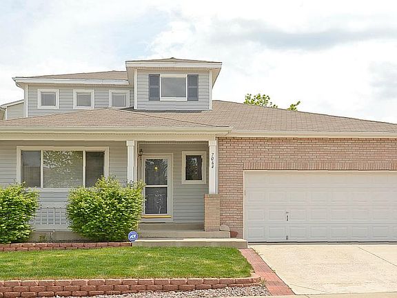 Front Porch - Enjoy Views!!!