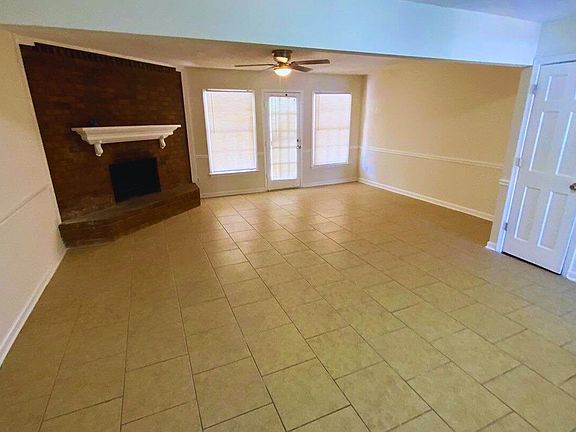 2nd image of 3725 Wax Myrtle Dr