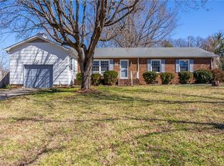 1236 Dovershire Pl, High Point, NC 27262