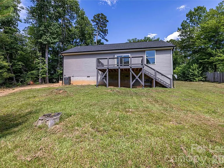 429 Creswell Rd — Photo 7