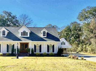 11081 Buxton Rd, Saint Amant, LA 70774