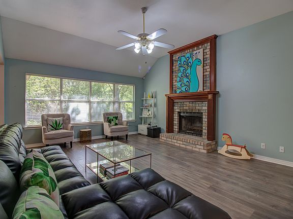 2nd image of 13610 Tara Hills Cir