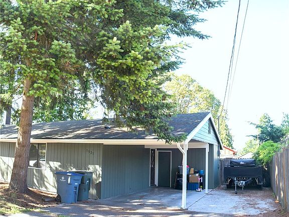 2nd image of 1521 S Pine St