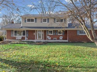 6335 Thorneycroft Dr, Shelby Township, MI 48316