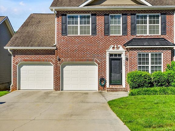 3rd image of 4839 Briar Rock Ln