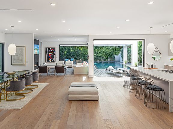 Villa Fendi by LuxJB. New, luxury, modern, fully furnished villa in prime location.
