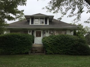 902 W Summerlee Ave, Oak Hill, WV 25901