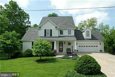 157 Tudor Dr photo 1