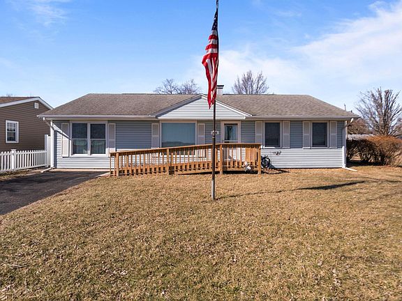 2nd image of 810 Ash St