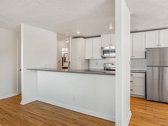 5th image of 1180 S Monaco Parkway #3