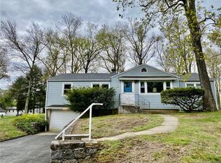 4 Anne Ave, Seymour, CT 06483