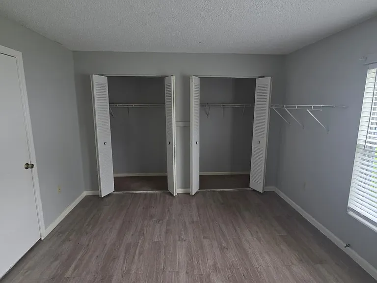 1802 Barton Dr #2 — Photo 6