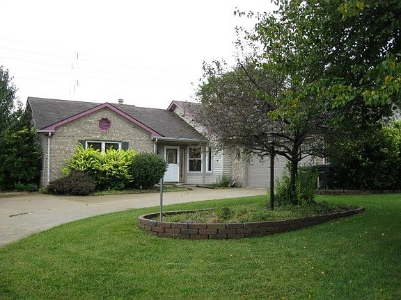 4th image of 3906 Ginkgo Ct