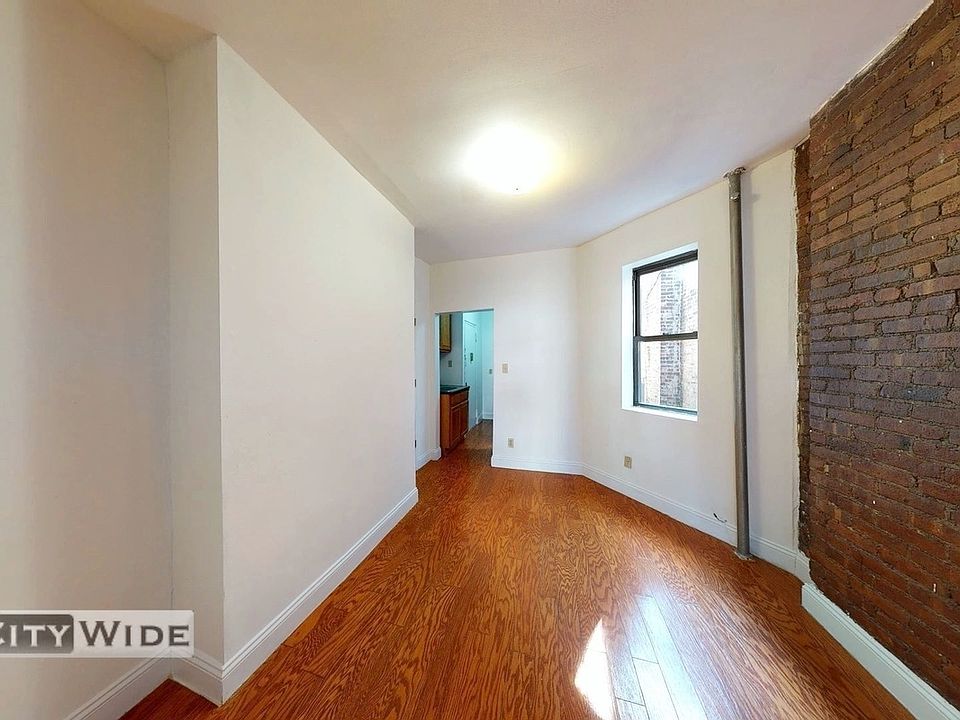 2nd image of 405 W 50th St APT 5D