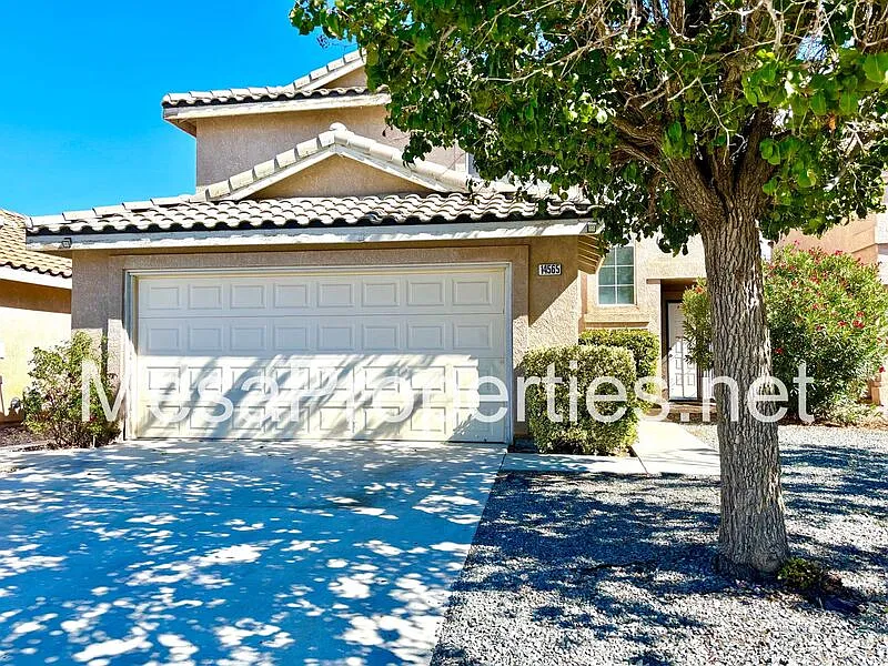 4 bed, 2.5 bath, 1674 sqft, $2,250 — Photo 4