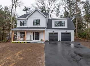 39 Colony Dr, Center Barnstead, NH 03225