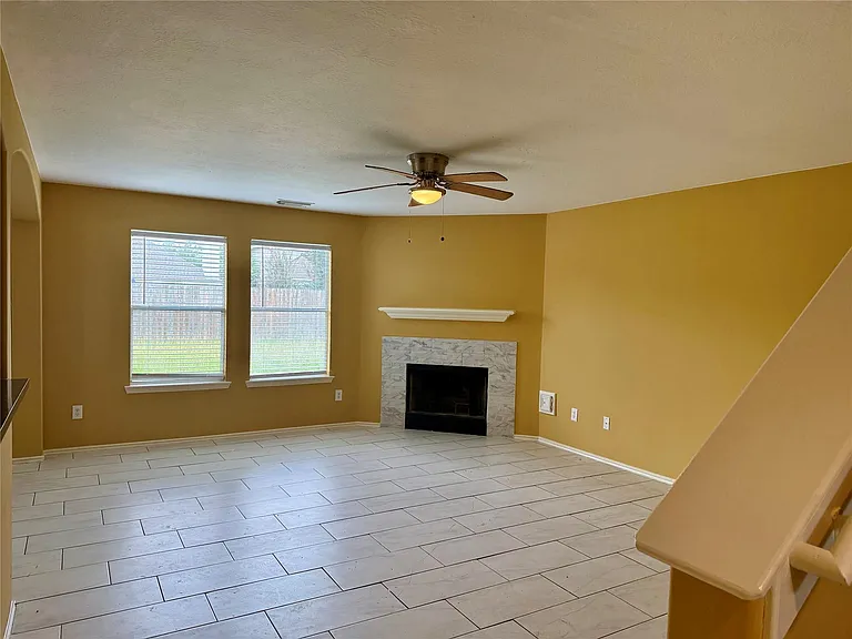 5111 Caymus Dr — Photo 3
