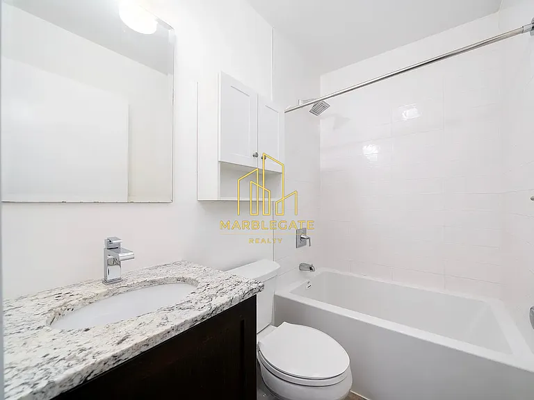 323 Park Ave #11 — Photo 14