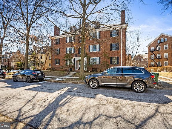 2nd image of 607 Somerset Rd APT 4