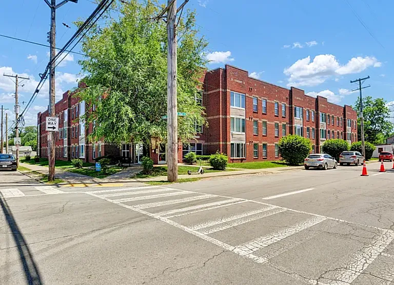 Rowan Place Apartments — Photo 1