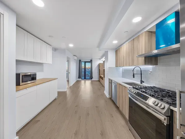 37-32 89th St #5B, Jackson Heights, NY 11372