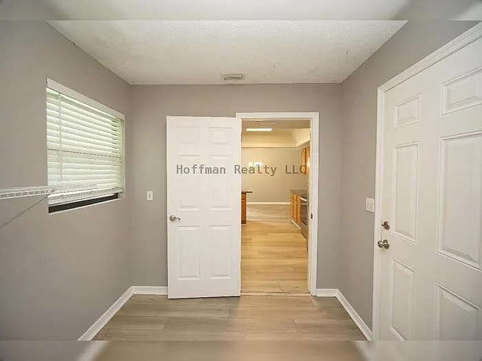6005 Christy Ln — Photo 22