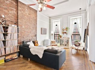 393 Clermont Ave, Brooklyn, NY 11238
