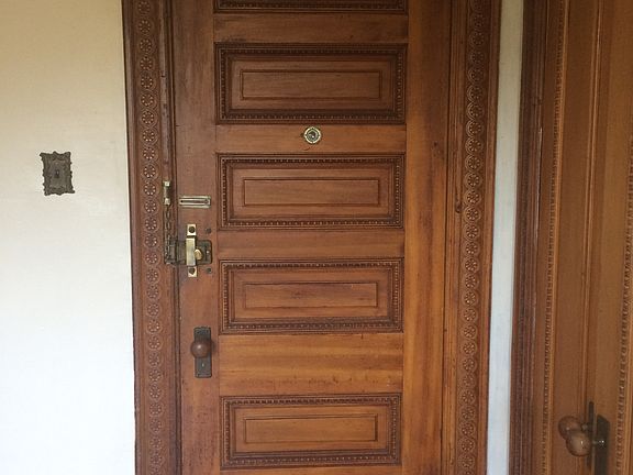 4th image of 827 Carroll St APT 3