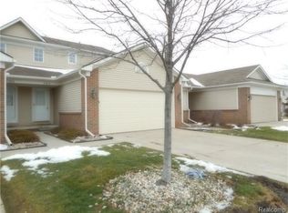 21810 Concord Dr, Brownstown, MI 48193