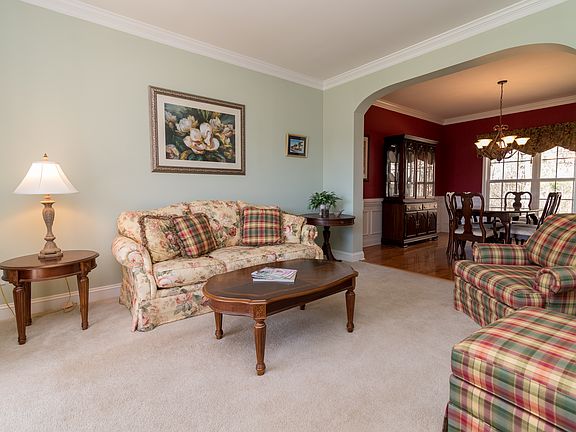 Living Room w/ Archway