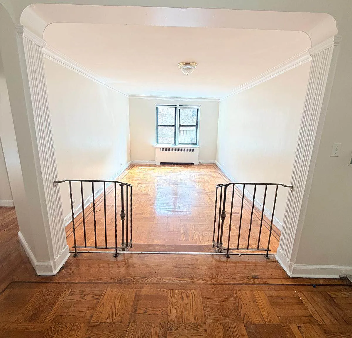 95 W 195th St — Photo 3