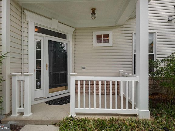 4th image of 12970 Dunbarton Dr